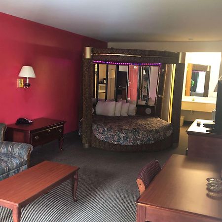 Brentwoodinn&Suites Глен Ален Екстериор снимка
