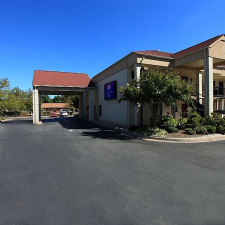 Brentwoodinn&Suites Глен Ален Екстериор снимка
